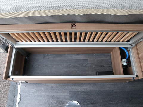 Autotrail V Line 540 Campervan - N2343