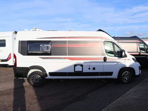 Autotrail V Line 610 SE Campervan - N2344