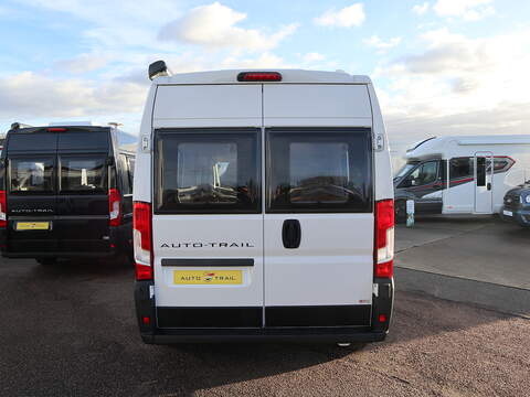 Autotrail V Line 610 SE Campervan - N2344