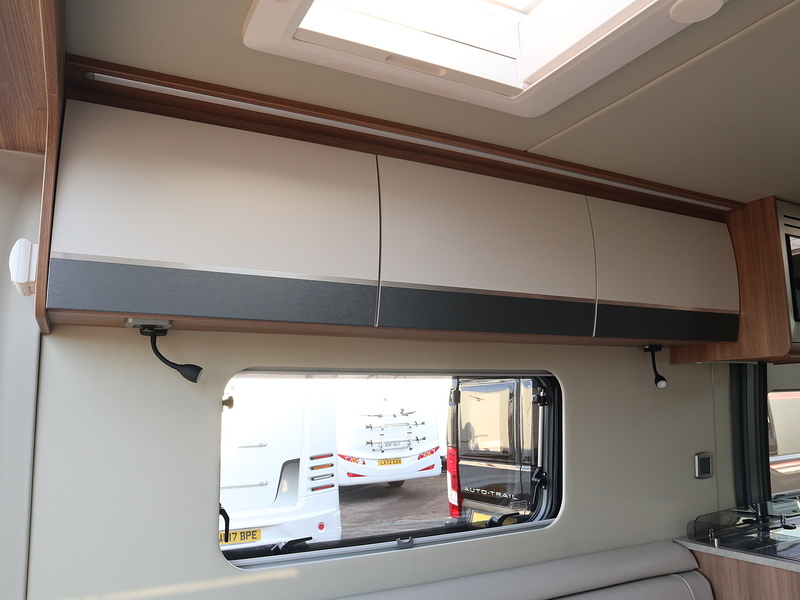 Autotrail V Line 610 SE 2026 Campervan - Large 12