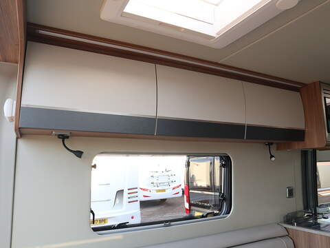 Autotrail V Line 610 SE Campervan - N2344