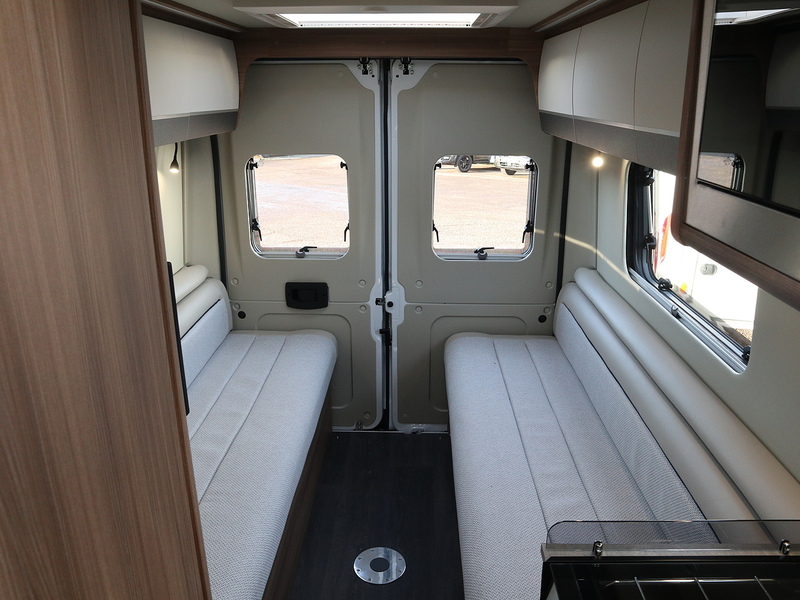 Autotrail V Line 610 SE 2026 Campervan - Large 20