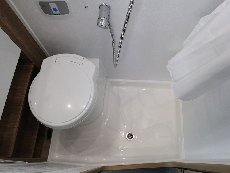 Autotrail V Line 610 SE 2026 Campervan - Large 23