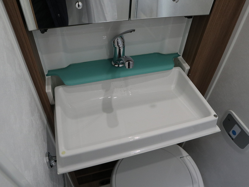 Autotrail V Line 610 SE 2026 Campervan - Large 25