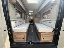 Autotrail V Line 610 SE 2026 Campervan8