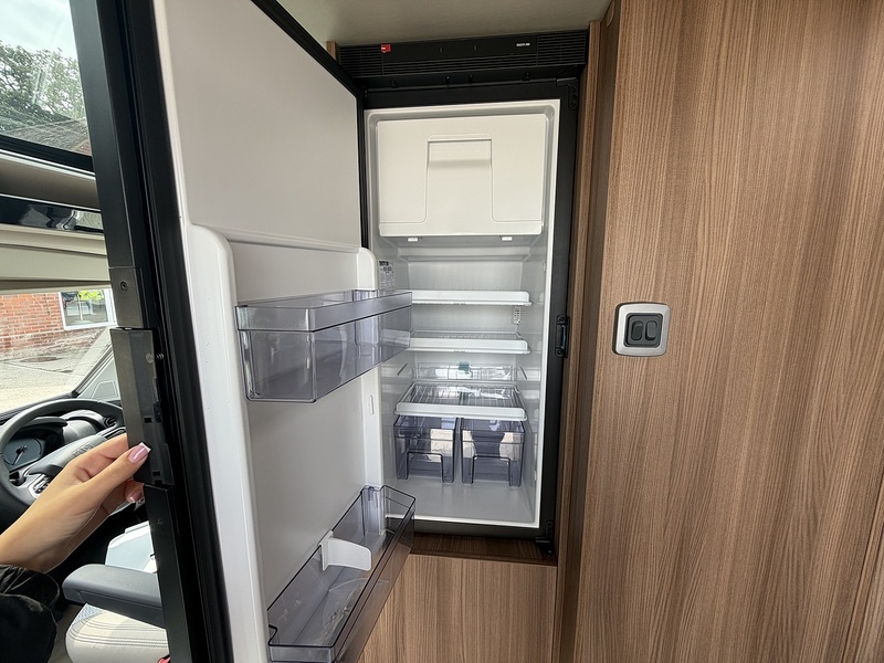 Autotrail V Line 610 SE 2026 Campervan - Large 22