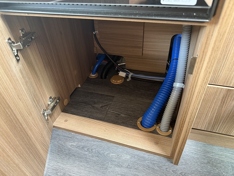 Autotrail V Line 635 SE 2026 Campervan - Large 31