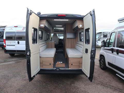 Autotrail V Line 635 SE Campervan - N2347