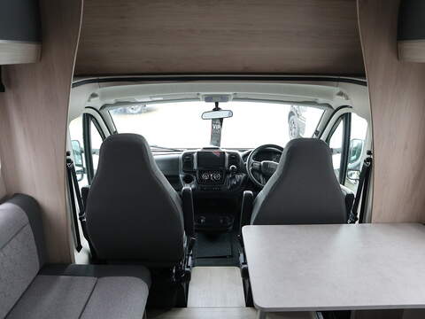 Autotrail Expedition C71 GB Motorhome - N2348