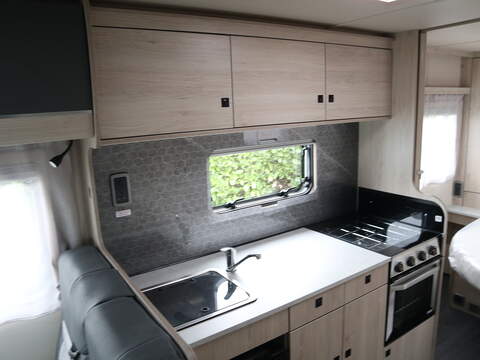 Autotrail Expedition C71 GB Motorhome - N2348