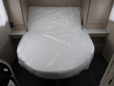 Autotrail Expedition C71 GB Motorhome - N2348