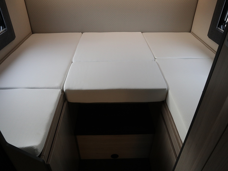 Autotrail F70 2026 Motorhome - Large 17