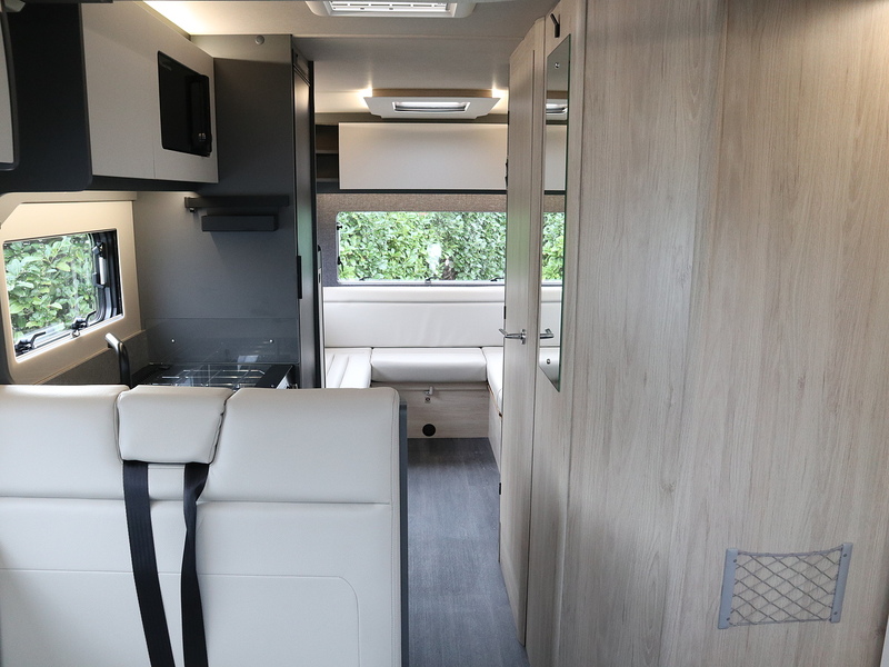 Autotrail F72 2026 Motorhome - Large 7