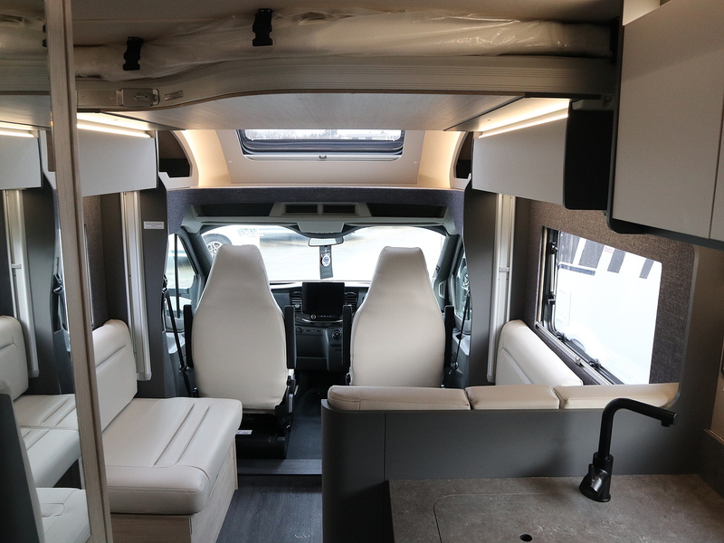 Autotrail F72 2026 Motorhome - Large 10