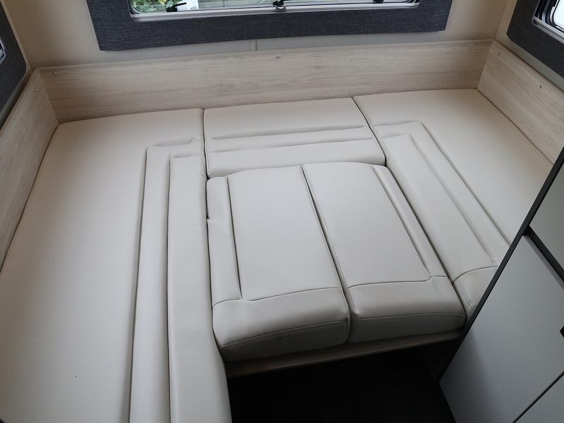 Autotrail F72 2026 Motorhome - Large 21