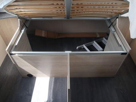 Autotrail F74 Motorhome - N2358