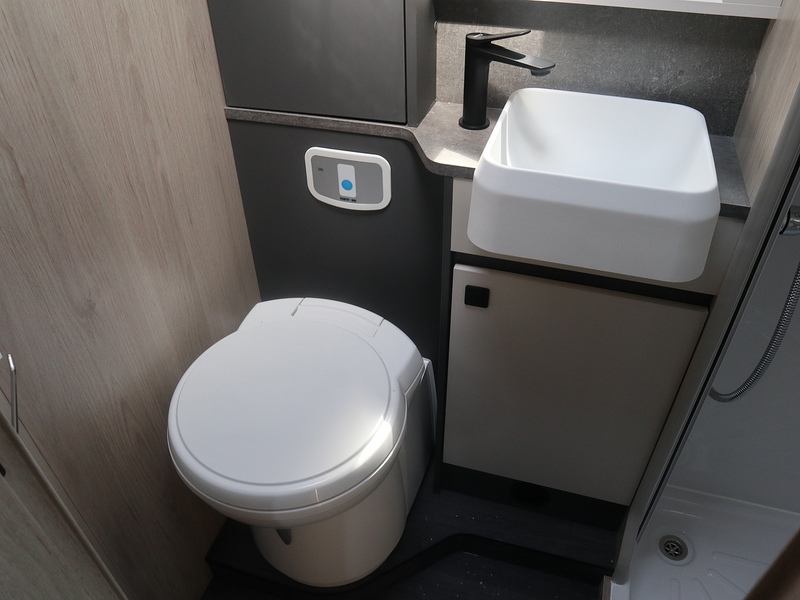 Autotrail F74 2026 Motorhome - Large 21