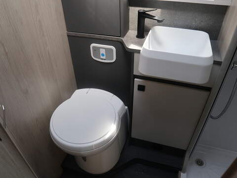 Autotrail F74 Motorhome - N2358