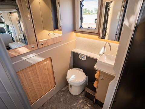 Bailey Adamo Refresh 69-4 Motorhome - N2374