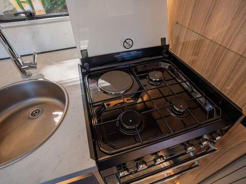 Bailey Adamo Refresh 69-4 Motorhome - N2374