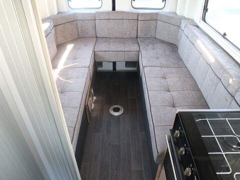 Bailey Endeavour B62 Campervan - N2377