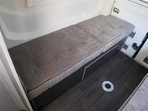 Bailey Endeavour B62 Campervan - N2377