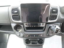 Burstner Eliseo C 602 2025 Campervan9