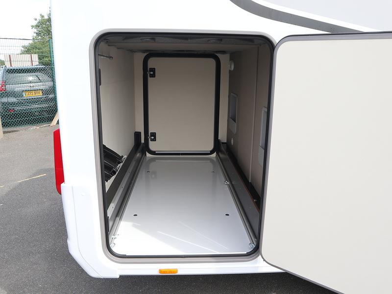 Burstner Campeo TD IT 690 G Maxi Chassis 2025 Motorhome - Large 3
