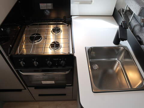 Burstner Campeo TD IT 690 G Maxi Chassis Motorhome - N2399