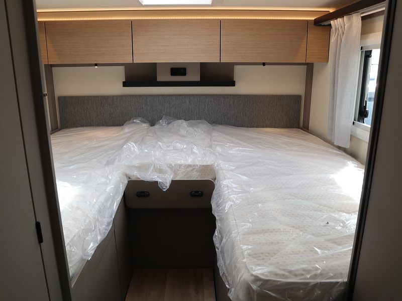Burstner Campeo TD IT 690 G Maxi Chassis 2025 Motorhome - Large 24