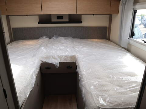 Burstner Campeo TD IT 690 G Maxi Chassis Motorhome - N2399
