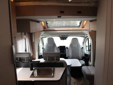 Burstner Campeo TD IT 690 G Maxi Chassis Motorhome - N2399