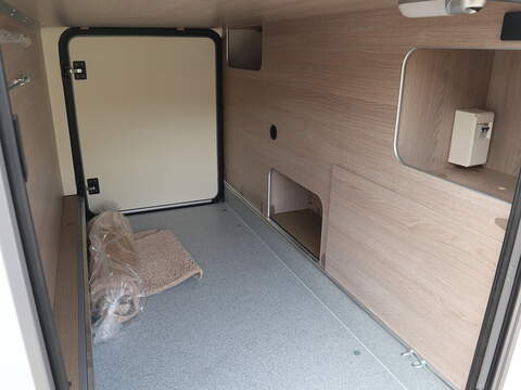 Burstner Lyseo Skyline IT 690 Motorhome - N2402