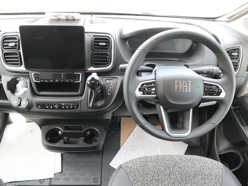 Burstner Lyseo Skyline IT 690 Motorhome - N2402