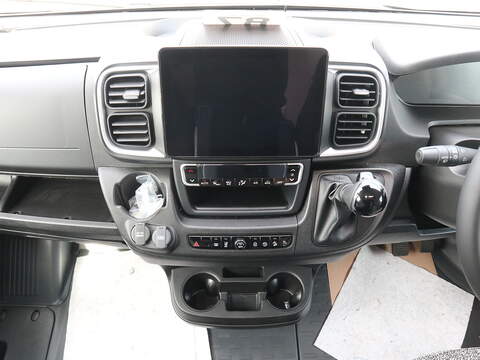 Burstner Lyseo Skyline IT 690 Motorhome - N2402