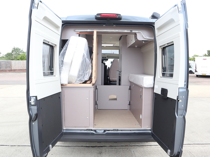 Burstner Eliseo C 602 Campervan - N2403