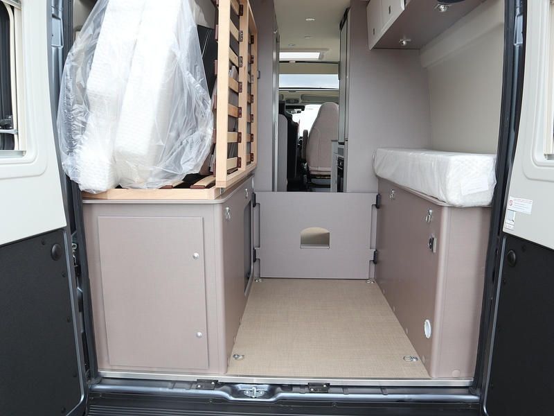 Burstner Eliseo C 602 Campervan - N2403