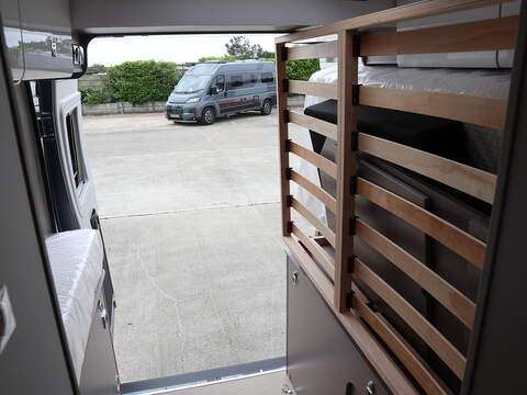 Burstner Eliseo C 602 Campervan - N2403