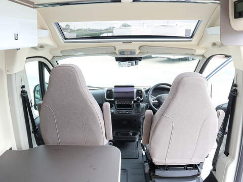 Burstner Eliseo C 602 Campervan - N2403