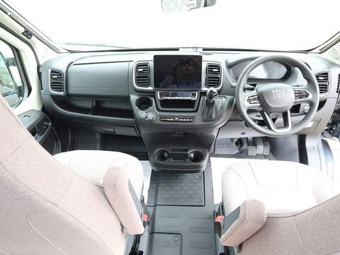 Burstner Eliseo C 602 Campervan - N2403