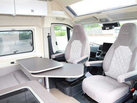 Burstner Eliseo C 602 Campervan - N2403
