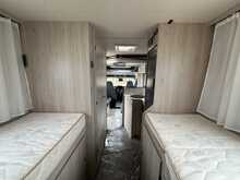 Autotrail F-Line F70 2023 Motorhome6