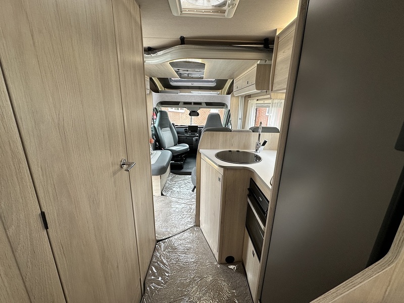 Autotrail F-Line F70 2023 Motorhome - Large 7