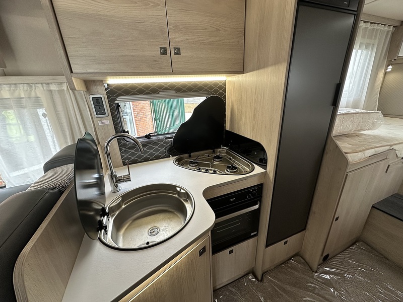 Autotrail F-Line F70 2023 Motorhome - Large 4