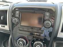 Autotrail Apache 700 2015 Motorhome9