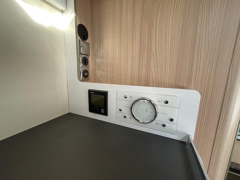 Burstner Lyseo Time I 690G 2018 A Class Motorhome - Large 18