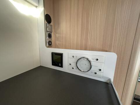 Burstner Lyseo Time I 690G A Class Motorhome - U2060