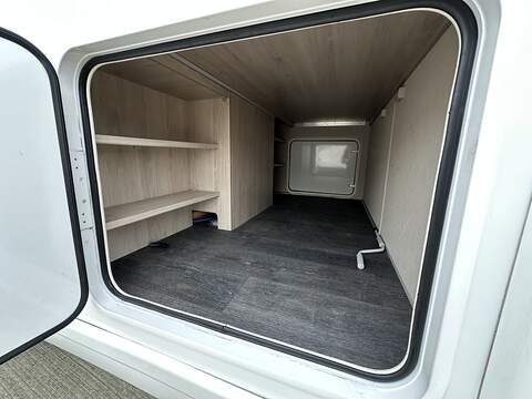 Autotrail F-Line F70 Motorhome - U2209