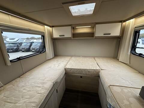 Autotrail F-Line F70 Motorhome - U2209