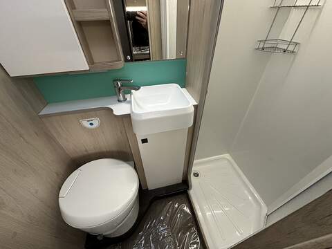Autotrail F-Line F70 Motorhome - U2209